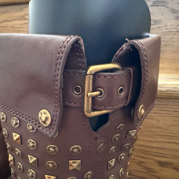 UGG Australia Conor Studs Boot 8.5 NWOT - Picture 13 of 16